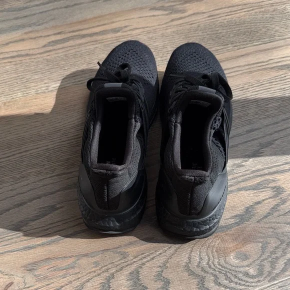 Adidas Ultraboost 1.0 Men’s 9.5 in Triple Black - Picture 5 of 6